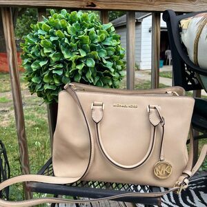 Michael Kors Savannah Large Saffiano Leather Satchel Purse Bag